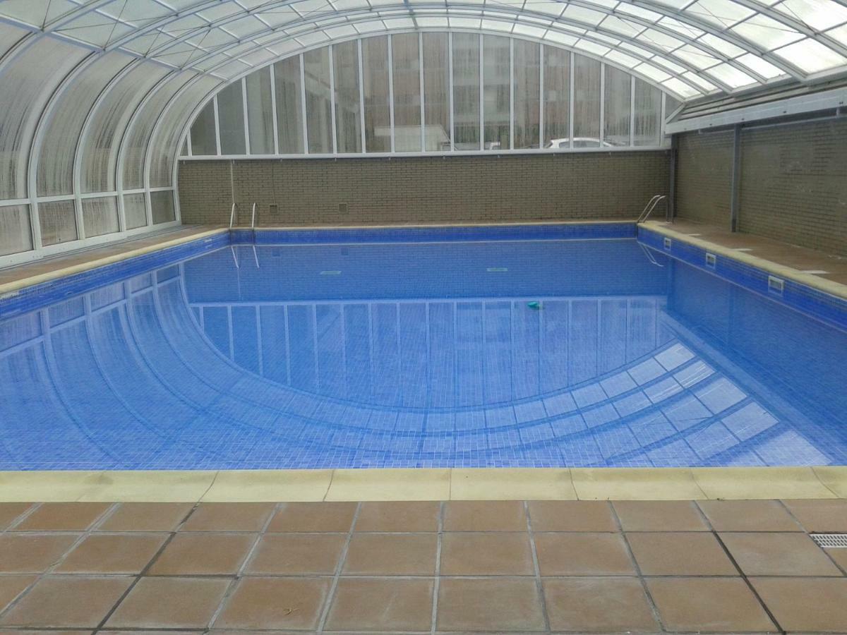 Torre De La Fuente Aprtovistas Piscina Parking Apartment Oviedo Exterior photo